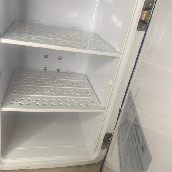 Danby 7.4L Mini Fridge with Mirror & Light in White - Picture 2 of 2